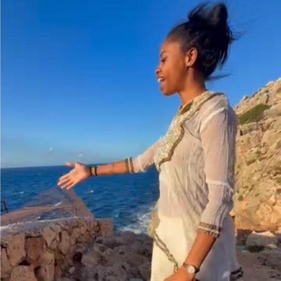 Meet your Posher, Ruthie - Picture 5 of 6